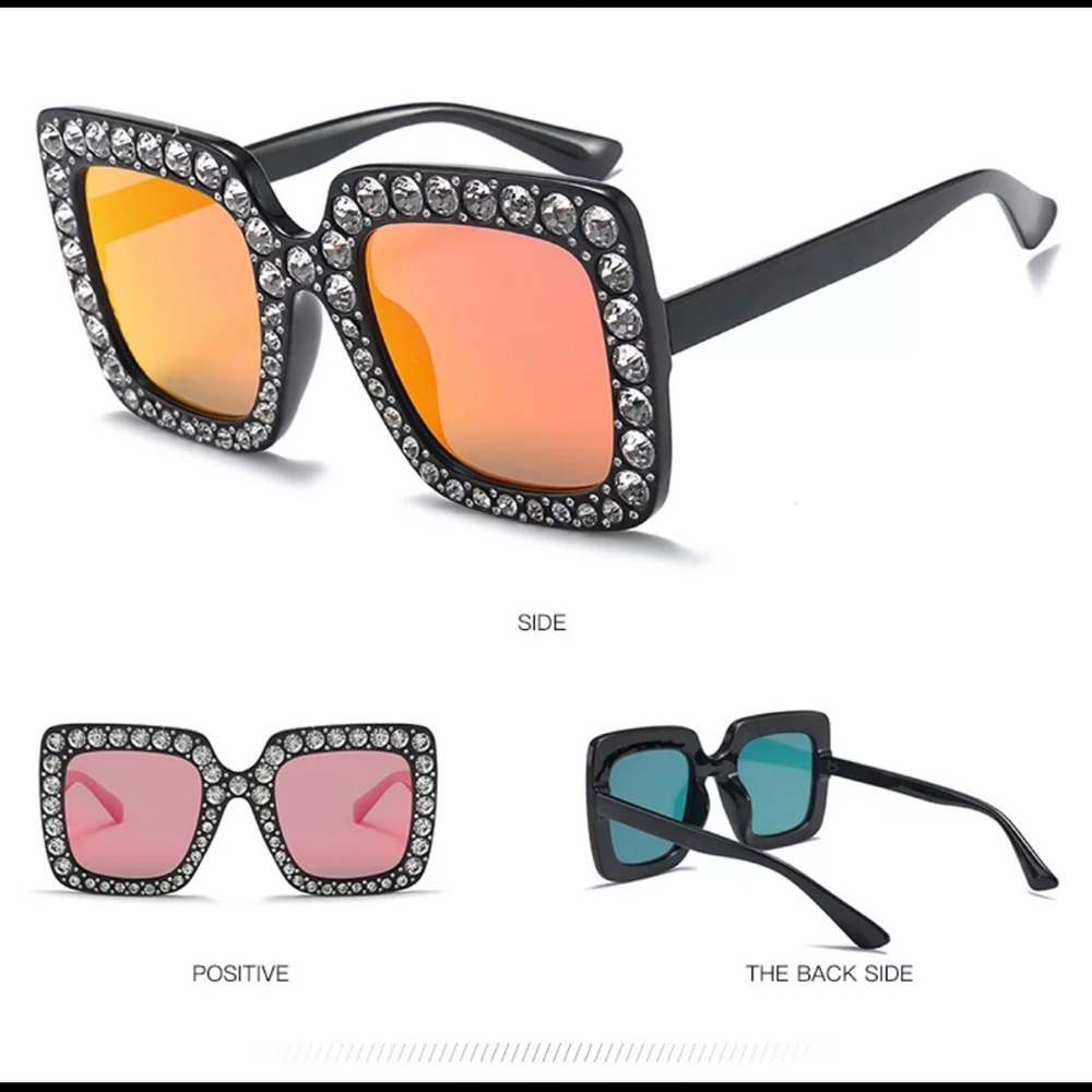 Savage Sunnies Black with red mirrored lens